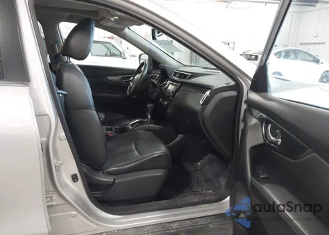 2015 Nissan Rogue Sl z USA, uszkodzony, nr VIN 5N1AT2MVXFC780251